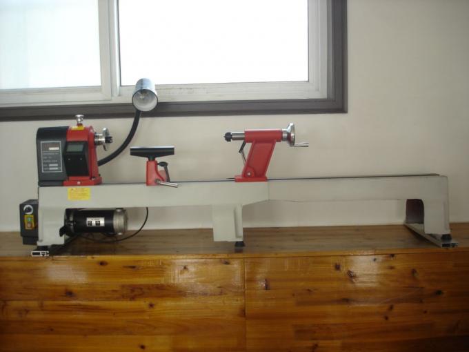 Estructura de madera 500rpm de torneado áspero del arrabio del torno de la variable de la velocidad pequeña 2
