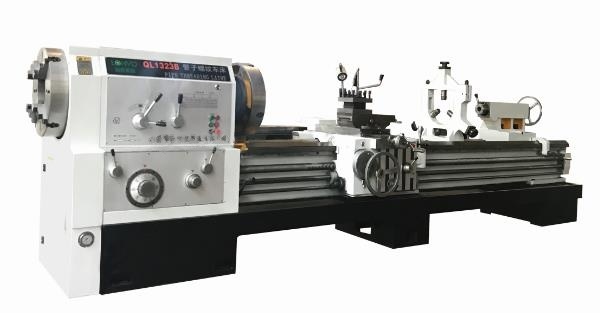 Máquina horizontal del hilo de tubo del metal de la aspereza superficial del torno del CNC QL1320 1