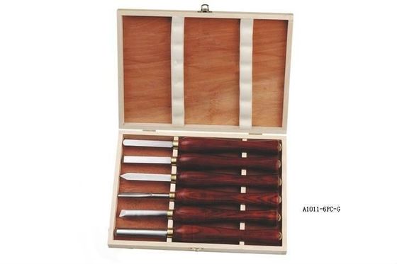 La herramienta de madera del torno del sacador redondo fija el SGS que hace girar la madera que talla para la carpintería